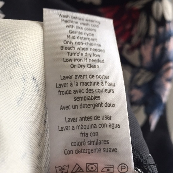 Maternity Dress by Taylor For A Pea In The Pod - Picture 6 of 6